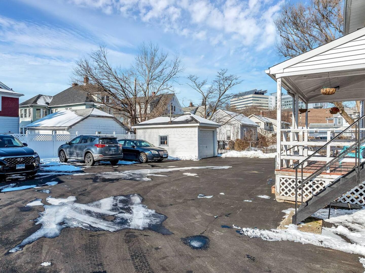 Welcome To Hat City Danbury, A Suburban Retreat Exterior foto